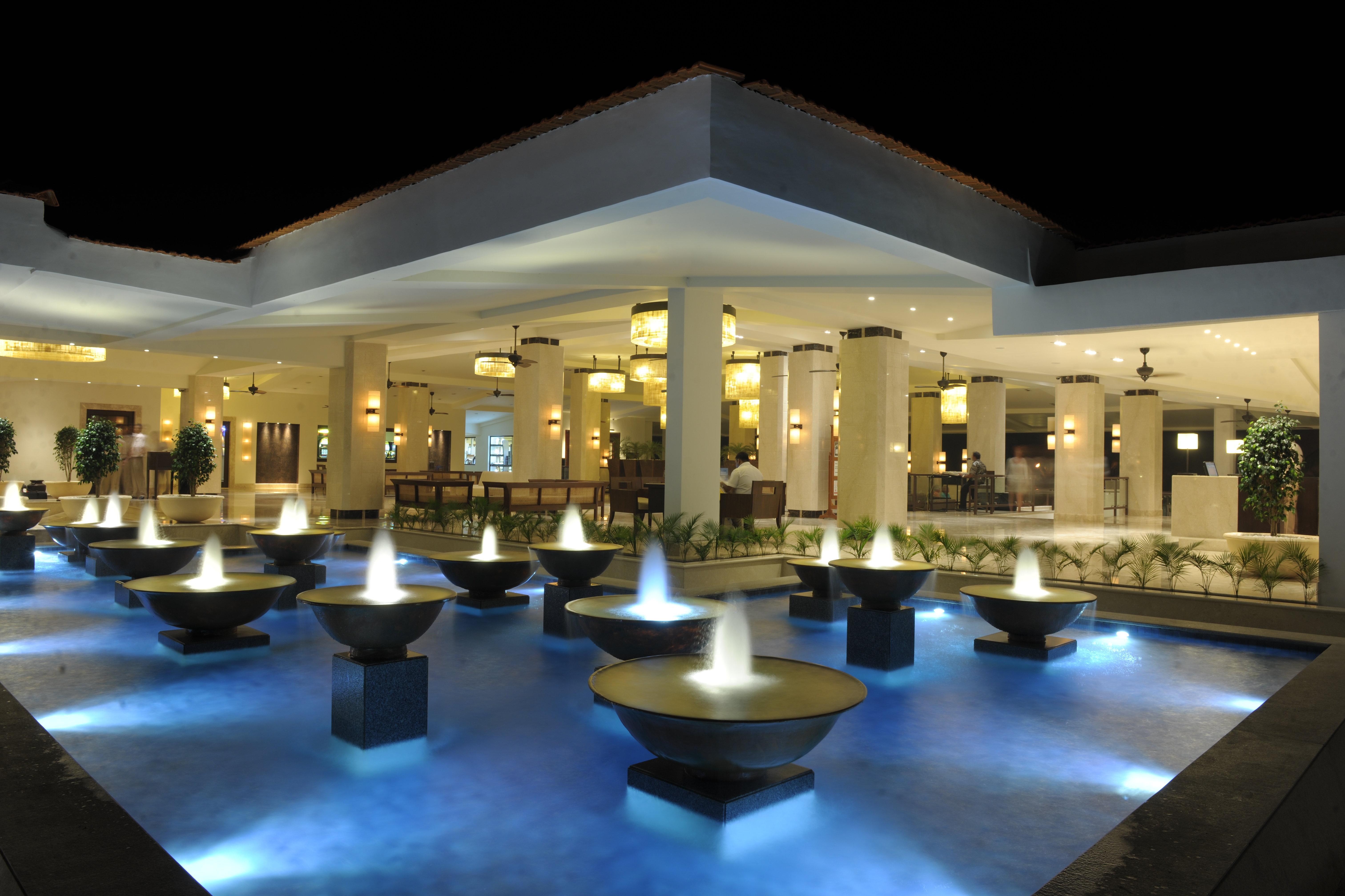 Holiday Inn Resort Goa By Ihg Кавелосим Екстериор снимка