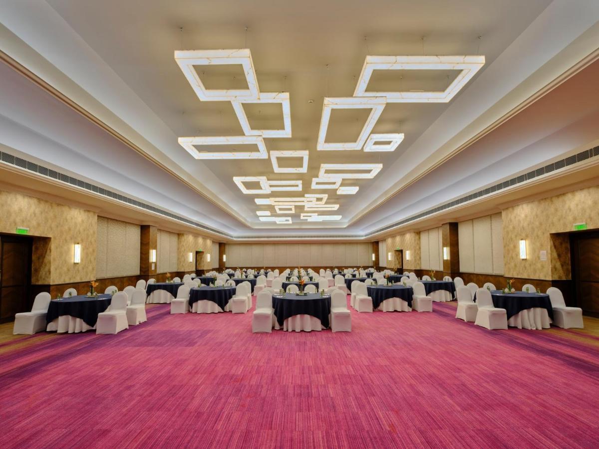 Holiday Inn Resort Goa By Ihg Кавелосим Екстериор снимка